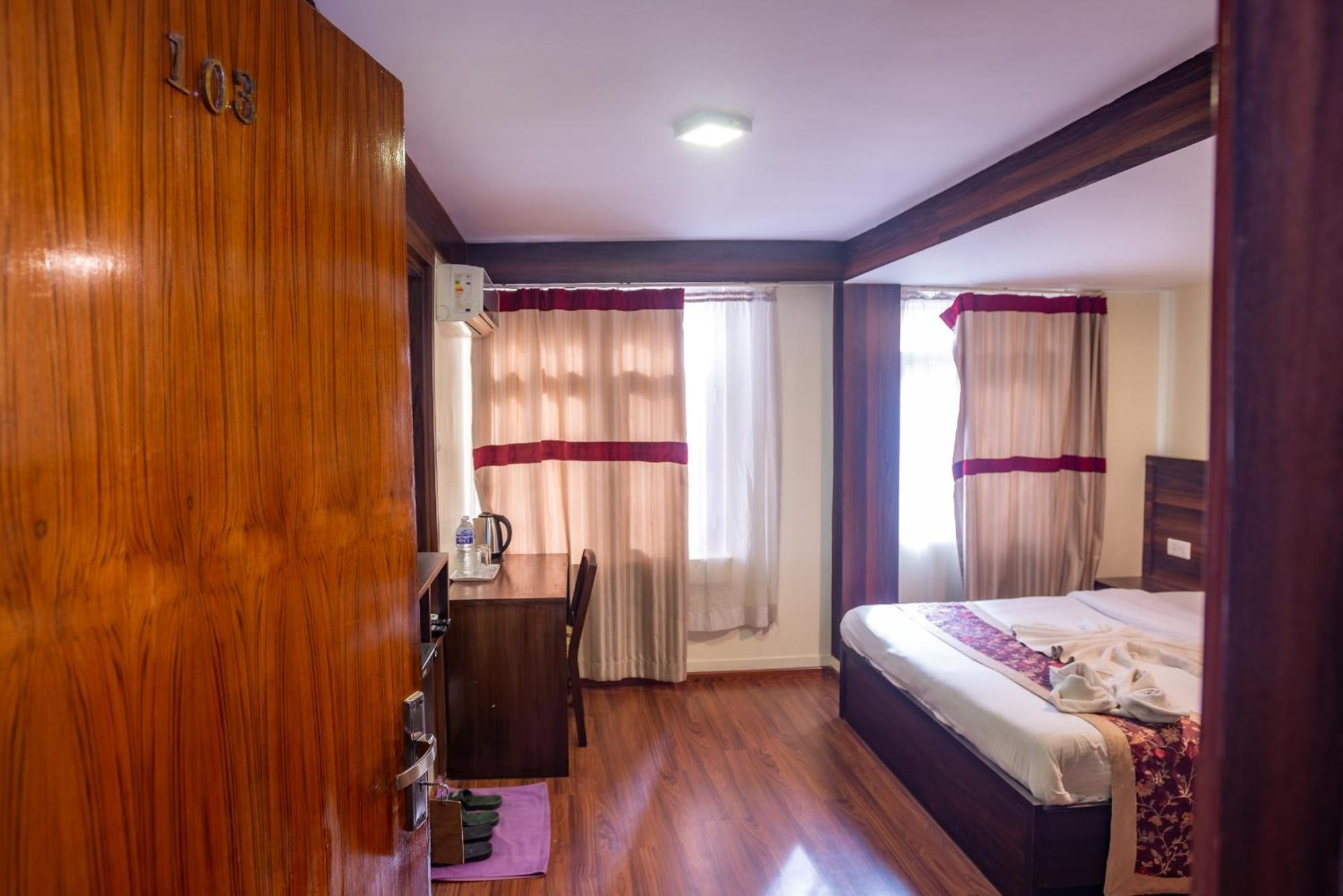 Hotel Yambu Kathmandu Ngoại thất bức ảnh