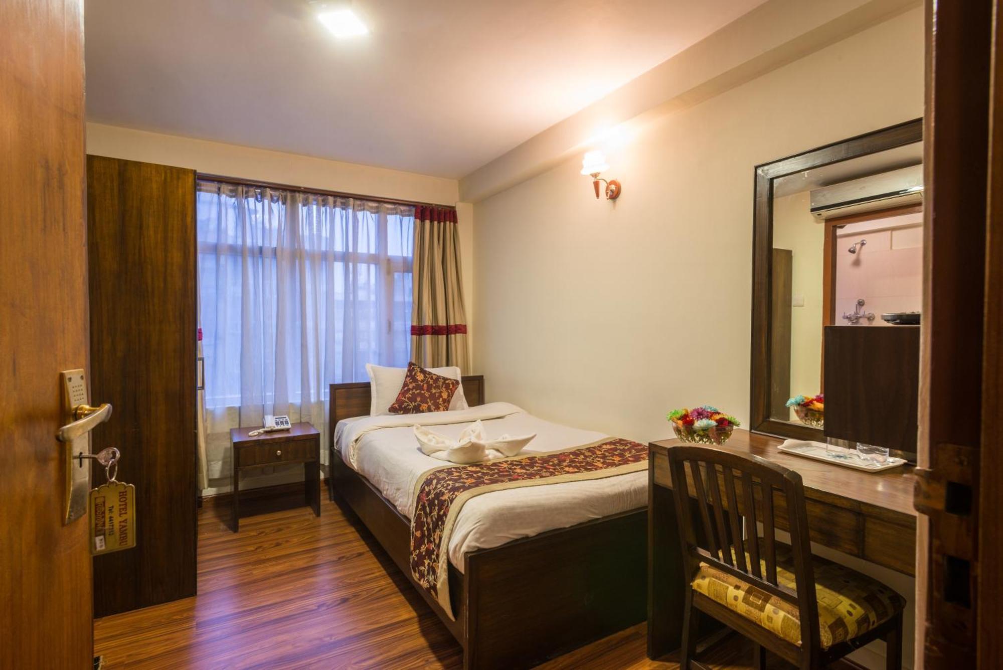 Hotel Yambu Kathmandu Ngoại thất bức ảnh